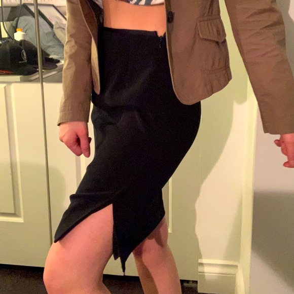 Black pencil skirt - Picture 1 of 9